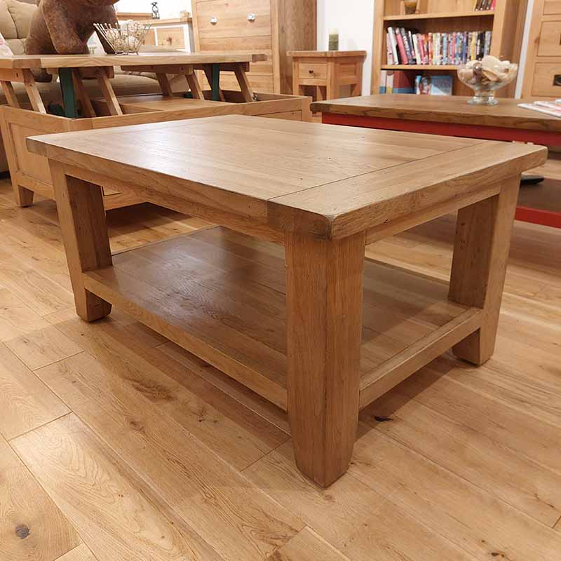 solid oak coffee table - sale - VRCT